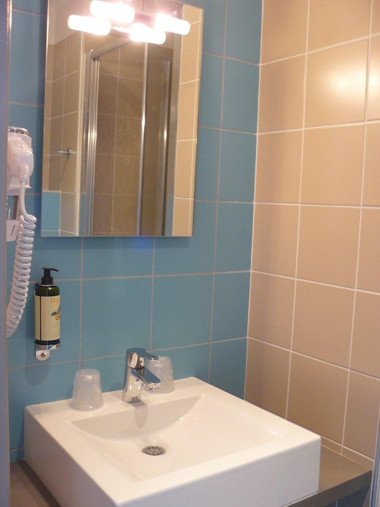 Cit'Hotel Les Alizés Limoges Esterno foto