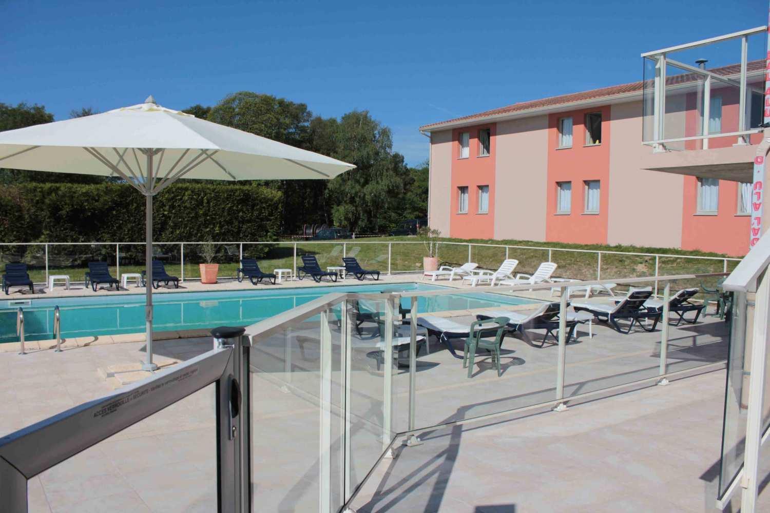 Cit'Hotel Les Alizés Limoges Esterno foto