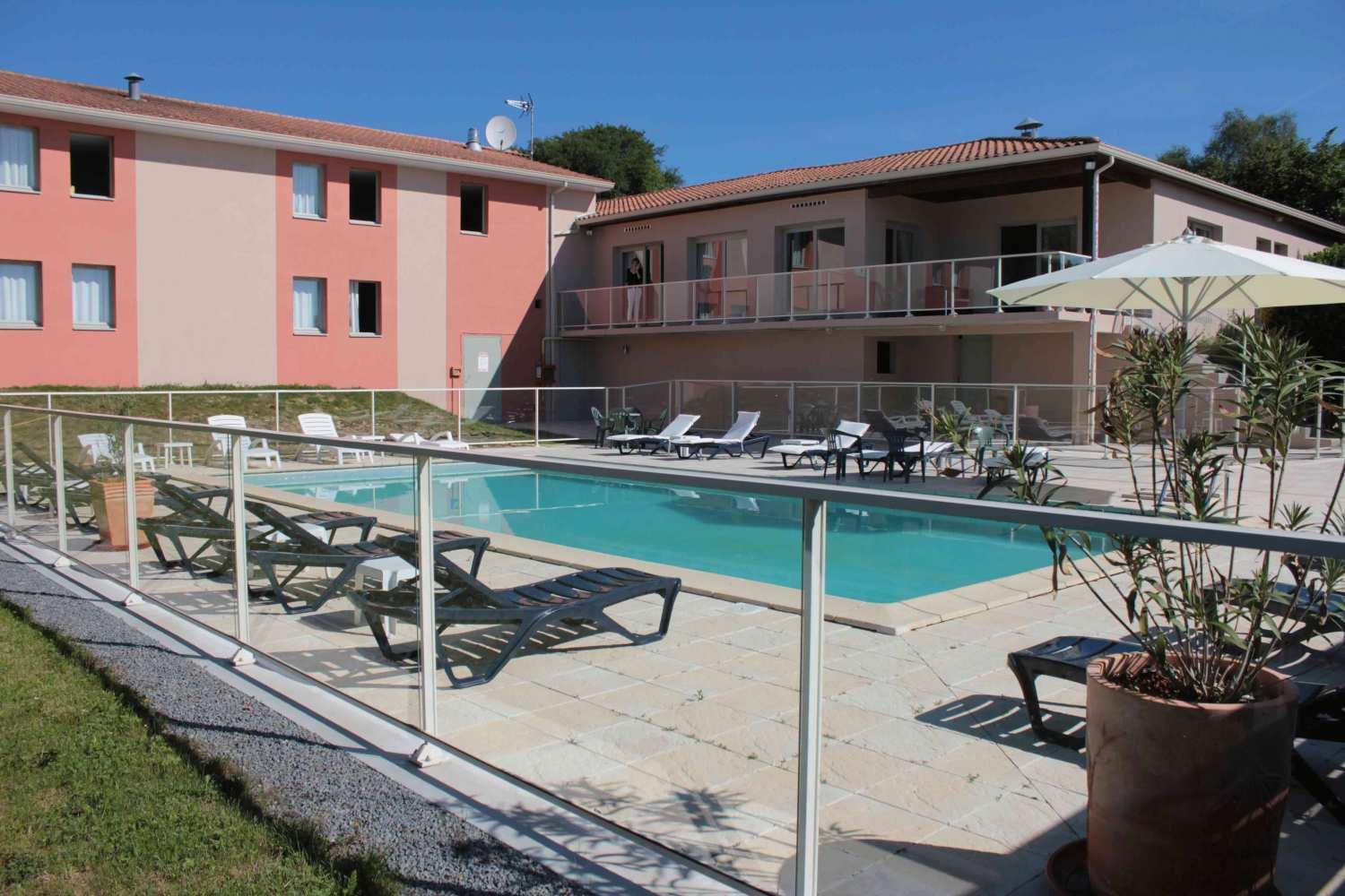 Cit'Hotel Les Alizés Limoges Esterno foto