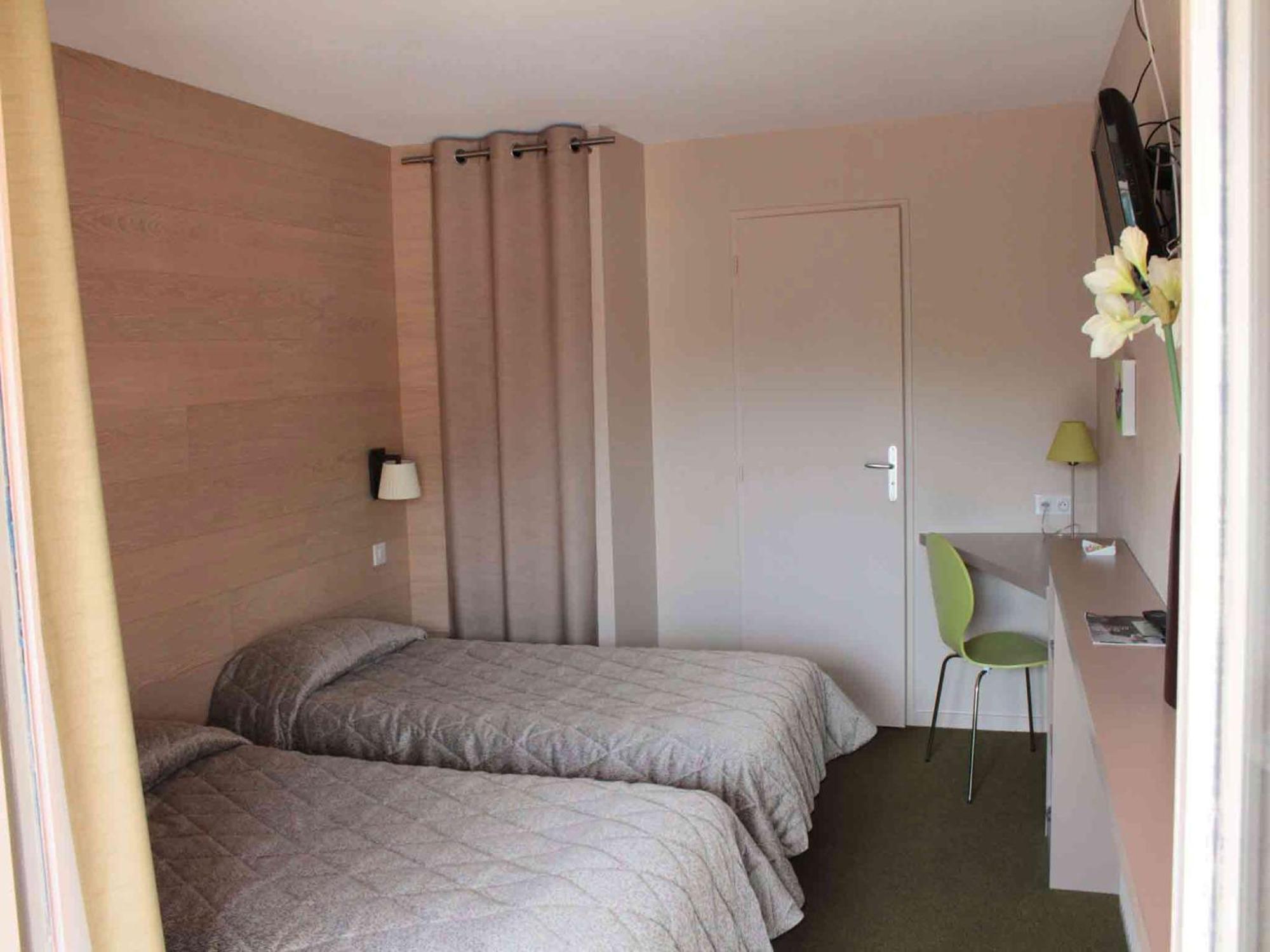 Cit'Hotel Les Alizés Limoges Esterno foto
